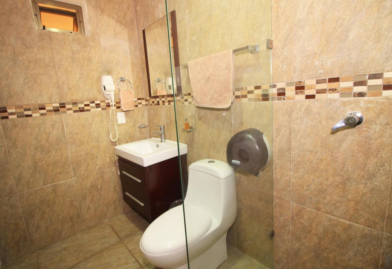 Papagayo Hotel Boutique Playa del Carmen Kültér fotó Bathroom