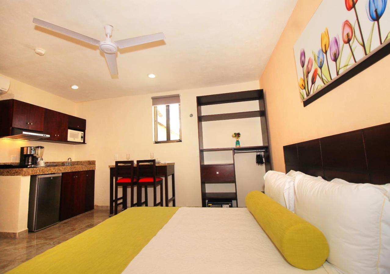 Papagayo Hotel Boutique Playa del Carmen Kültér fotó A typical studio at the hotel