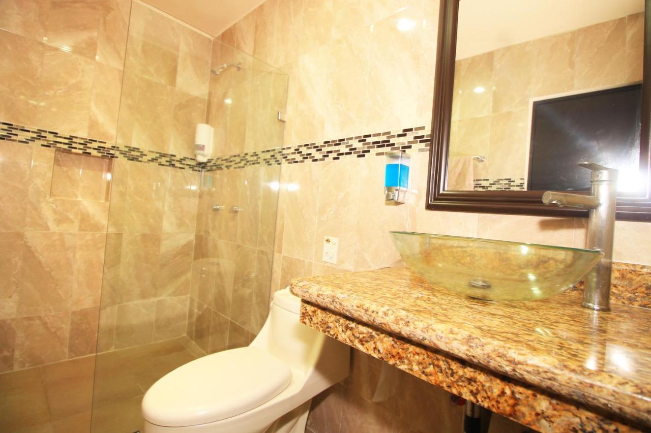 Papagayo Hotel Boutique Playa del Carmen Kültér fotó Bathroom